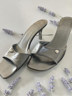 CHANEL Black Leather Open-Toe Slide Heels with a Chanel dust bag